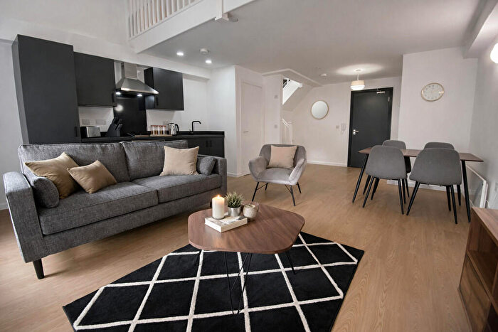 1 Bedroom Apartment To Rent In Rufus Court, Foundry Lane, LS14