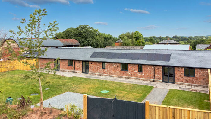 4 Bedroom Barn Conversion For Sale In Barn Magnolia Farm Canon Bridge Hereford, HR2