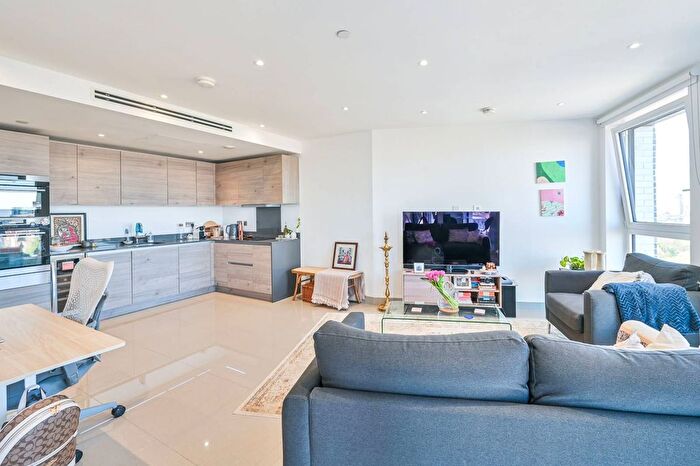 1 Bedroom Flat To Rent In Blackfriars Road, Southwark, London, SE1