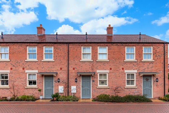 2 Bedroom Terraced House To Rent In Flanders Close, Bicester, OX26