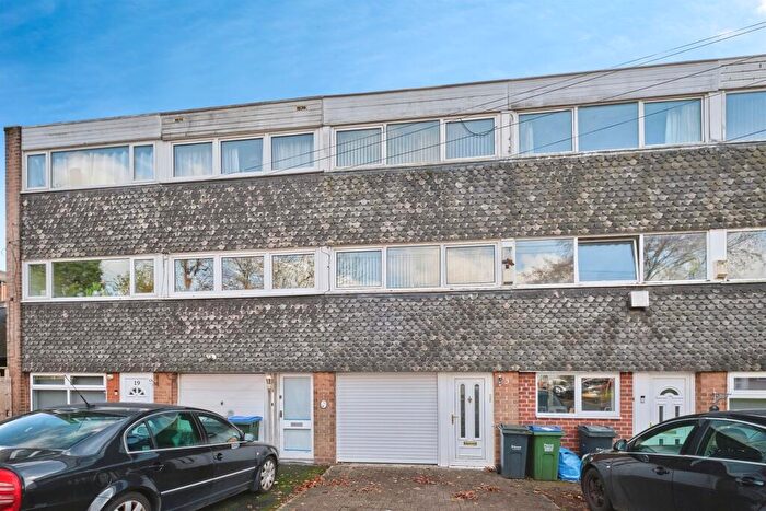 2 Bedroom Terraced House For Sale In Meadowside Close, Great Barr, Birmingham, B43