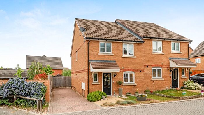 3 Bedroom Semi-detached House For Sale In Royston, Royston, SG8