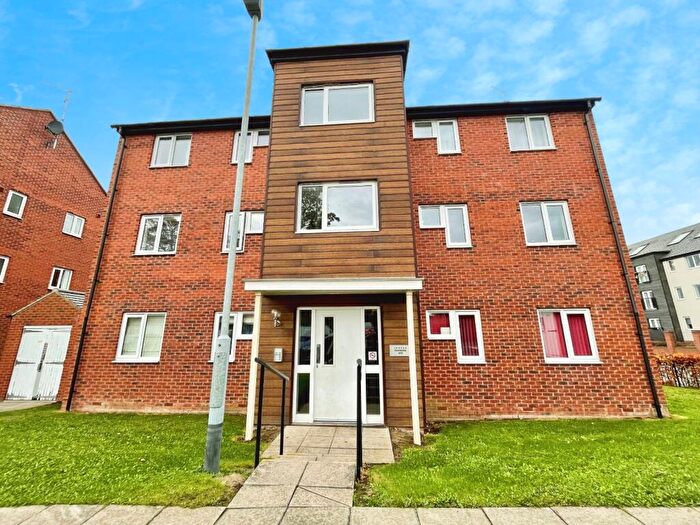 2 Bedroom Apartment To Rent In Pearsons Way, Seacroft, Leeds, West Yorkshire, LS14