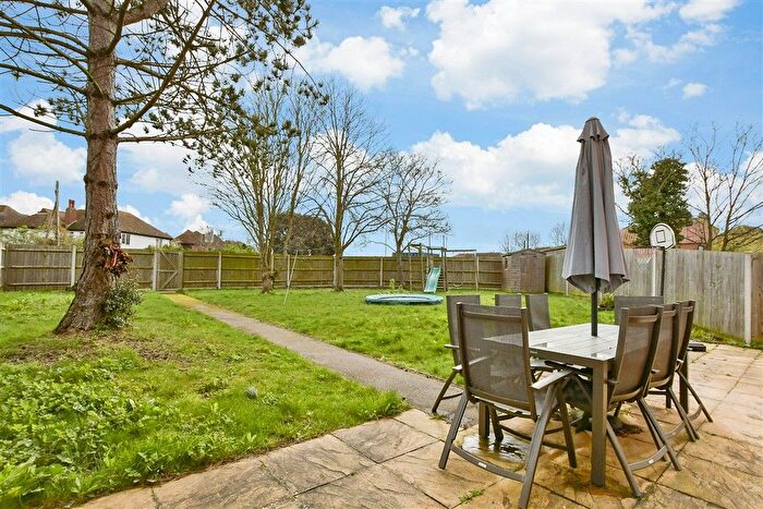 3 Bedroom Semi-detached House For Sale In Sunrise Close, Margate, Kent, CT9