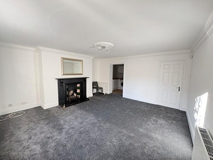 2 Bedroom Flat To Rent In Abbotsford Road, Cotham, Bristol, BS6