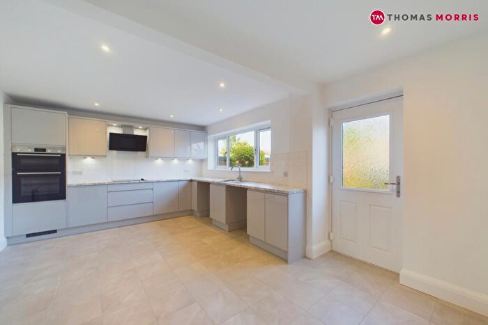 3 Bedroom End Of Terrace House To Rent In Duck Lane, Eynesbury, St Neots, Cambs, PE19