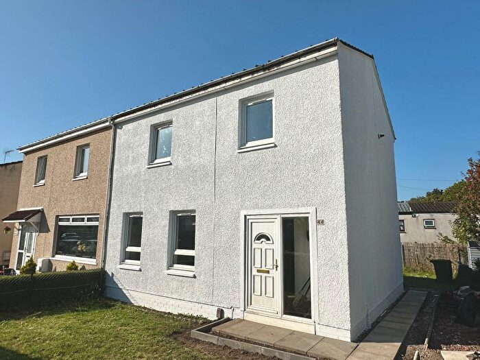 4 Bedroom Semi-Detached House To Rent In Cairnhill Circus, Crookston, Glasgow, G52