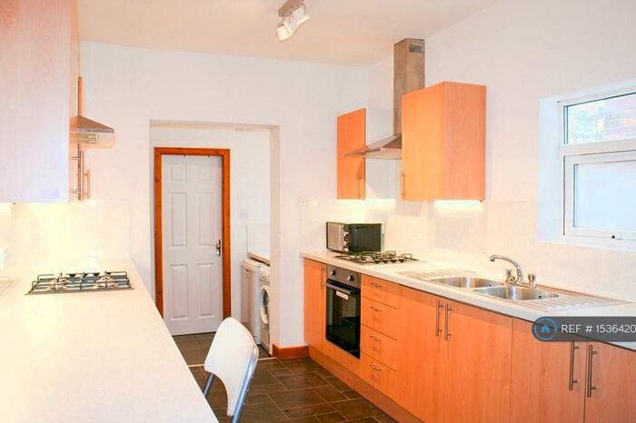 7 Bedroom Terraced House To Rent In Brailsford Road, Manchester, M14