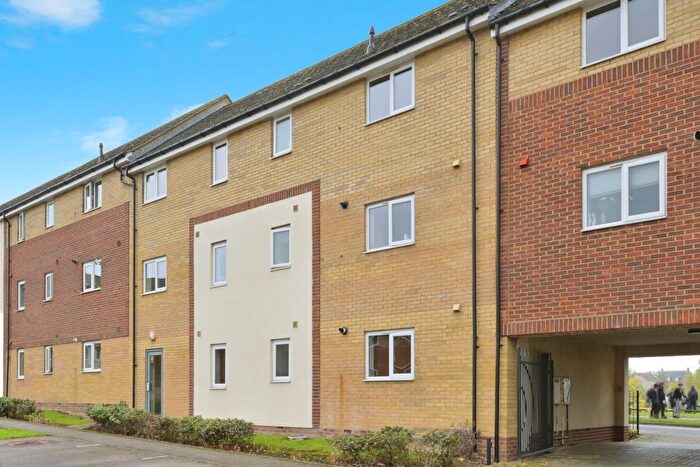 2 Bedroom Flat For Sale In Eagle Way, Hampton Centre, Peterborough, PE7