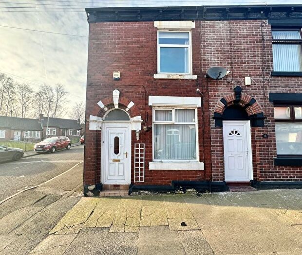 2 Bedroom End Of Terrace House To Rent In Lees Street, Ashton-Under-Lyne, OL6