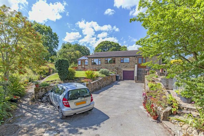 3 Bedroom Detached Bungalow For Sale In Lose Hill Lane, Hope, Hope Valley, S33