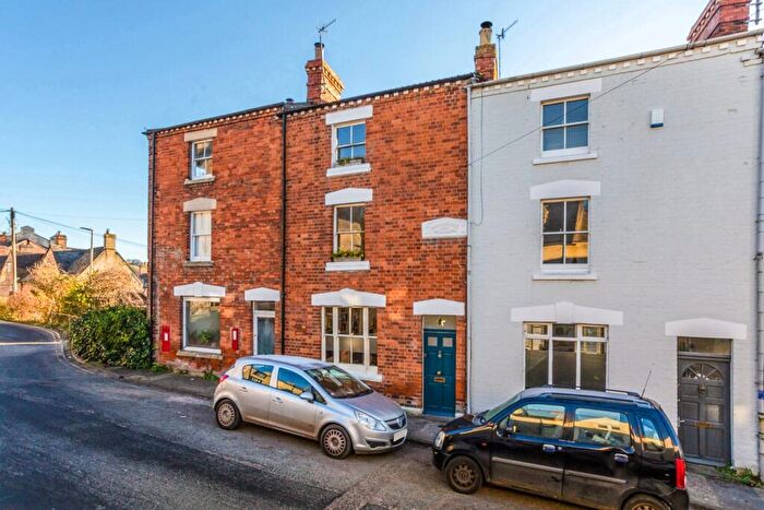 2 Bedroom Terraced House For Sale In Middle Street, Stroud, GL5