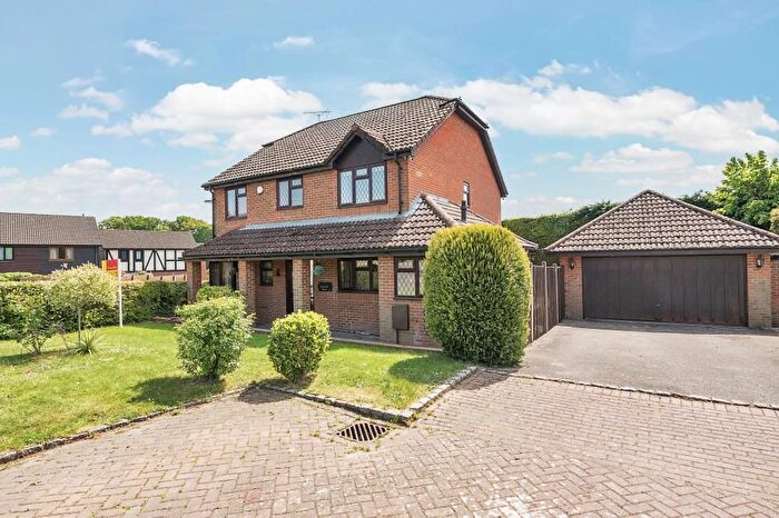 4 Bedroom Detached House To Rent In Windmill Field, Windlesham, GU20