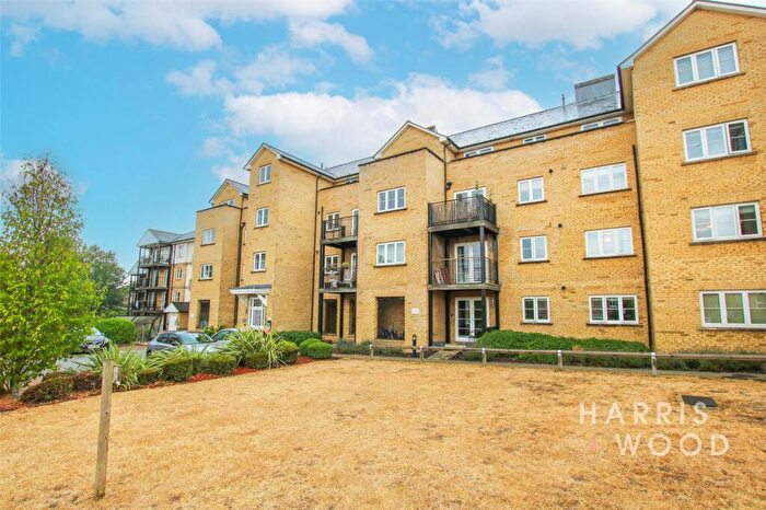 2 Bedroom Apartment To Rent In Clarendon Way, Colchester, Essex, CO1