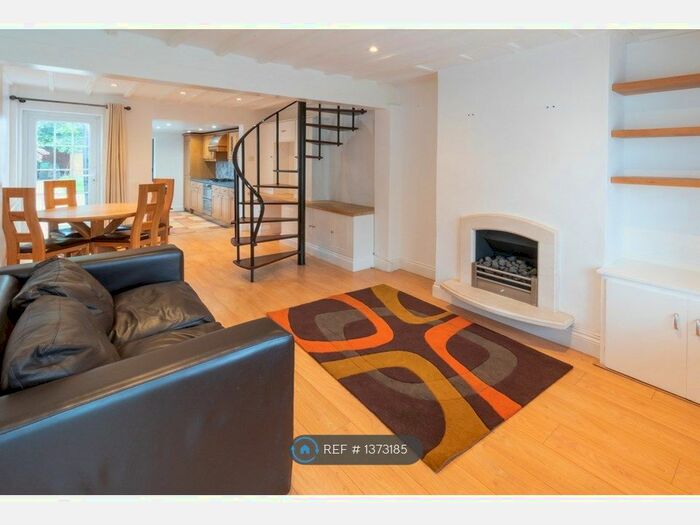 2 Bedroom Terraced House To Rent In Prospect Place, London, BR2