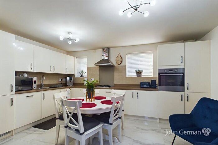 4 Bedroom Detached House For Sale In Penrith Drive, Littleover, DE23