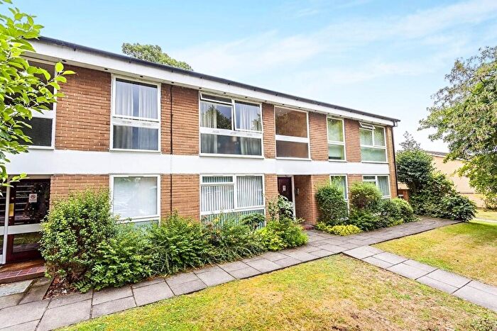1 Bedroom Flat To Rent In Brambledown Road, Wallington, Surrey, SM6