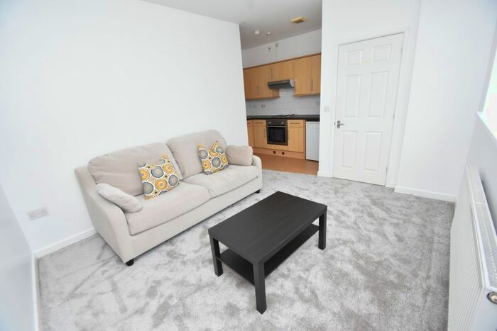 1 Bedroom Flat To Rent In Riverside Terrace, Cardiff, South Glamorgan, CF5