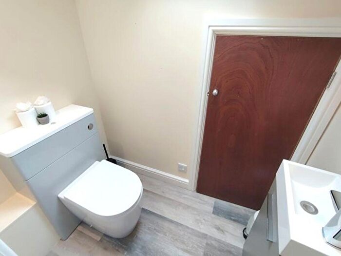 2 Bedroom Apartment To Rent In Flat, Upper Brook Street, Ulverston, LA12