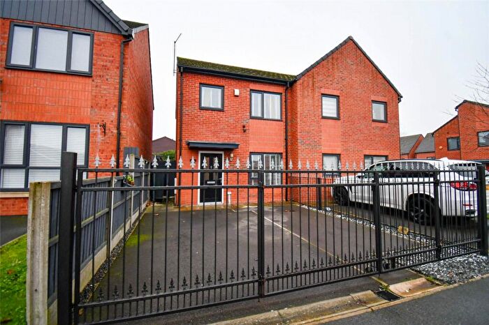 2 Bedroom Semi Detached House For Sale In New Chester Road, Birkenhead, Wirral, CH42