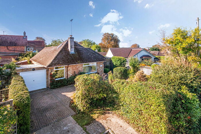 2 Bedroom Detached Bungalow For Sale In The Limes, Dorchester-on-Thames, OX10