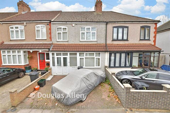 3 Bedroom Terraced House For Sale In Grove Road, Chadwell Heath, Essex, RM6