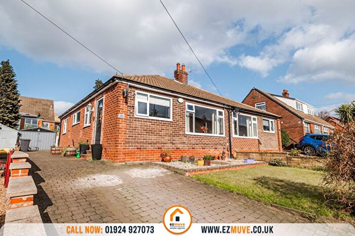 3 Bedroom Semi Detached Bungalow For Sale In Manor Park, Mirfield, WF14