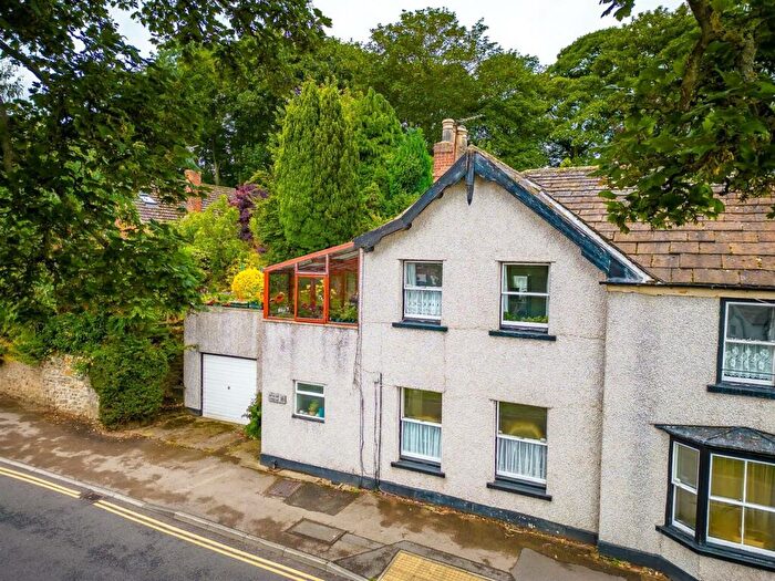 3 Bedroom Semi-Detached House For Sale In Wycar House, Bedale, DL8