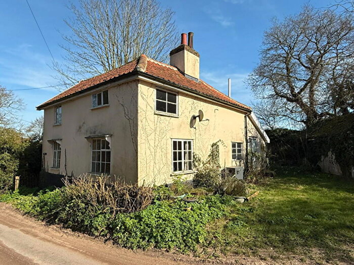 2 Bedroom Cottage For Sale In Campsea Ashe, Nr Woodridge, Suffolk, IP13