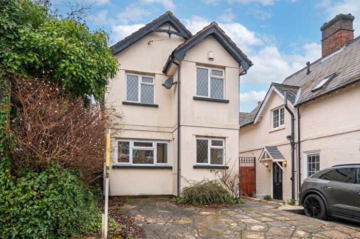 3 Bedroom Property For Sale In Nutley Lane, Reigate, RH2