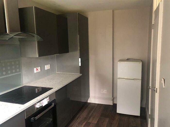 1 Bedroom Flat For Sale In Clent Way, Birmingham, B32