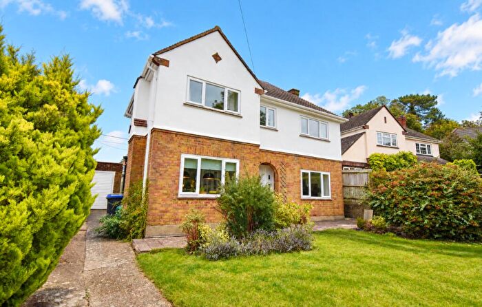 3 Bedroom Detached House To Rent In Potters Way, Laverstock, SP1