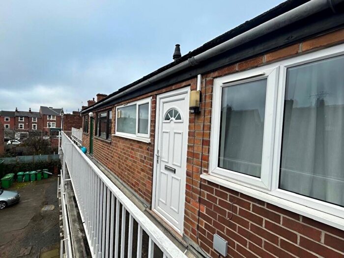 2 Bedroom Apartment To Rent In Berkeley Court, Sherwood, Nottingham, NG5