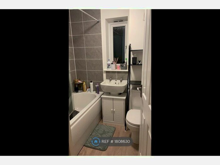 2 Bedroom Semi-Detached House To Rent In Reeve Way, Wymondham, NR18