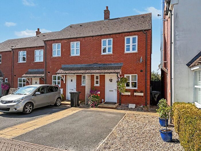 2 Bedroom Semi Detached House For Sale In Hanford Drive, Eckington, WR10