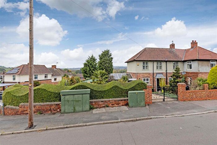 2 Bedroom Semi Detached House For Sale In Sycamore Road, Hollingwood, Chesterfield, S43