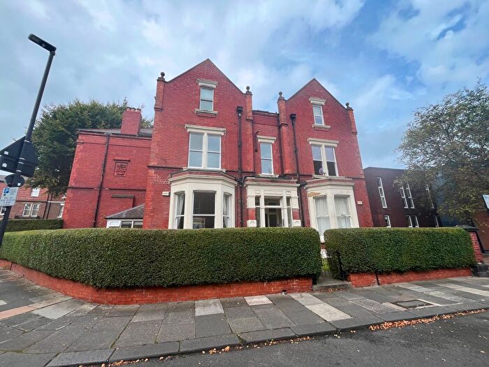 2 Bedroom Flat To Rent In Lambton Road, Jesmond, Newcastle Upon Tyne, NE2
