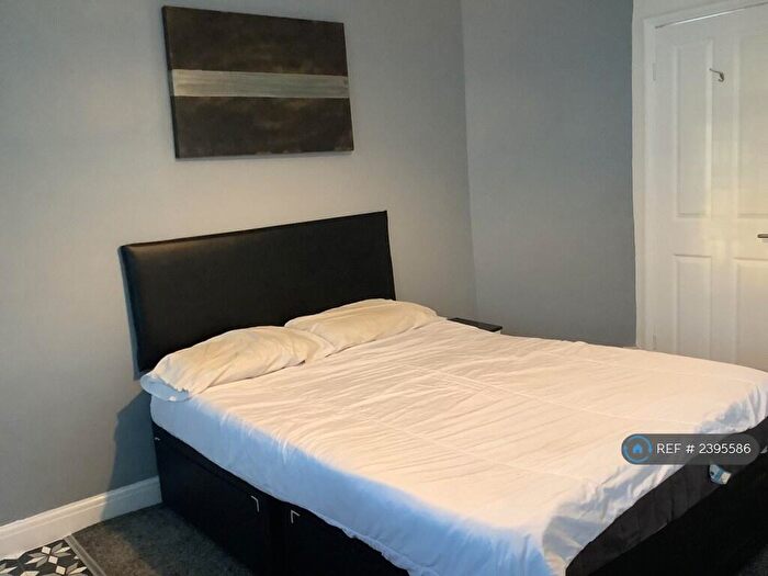 Studio To Rent In St. Georges Road, Hull, HU3