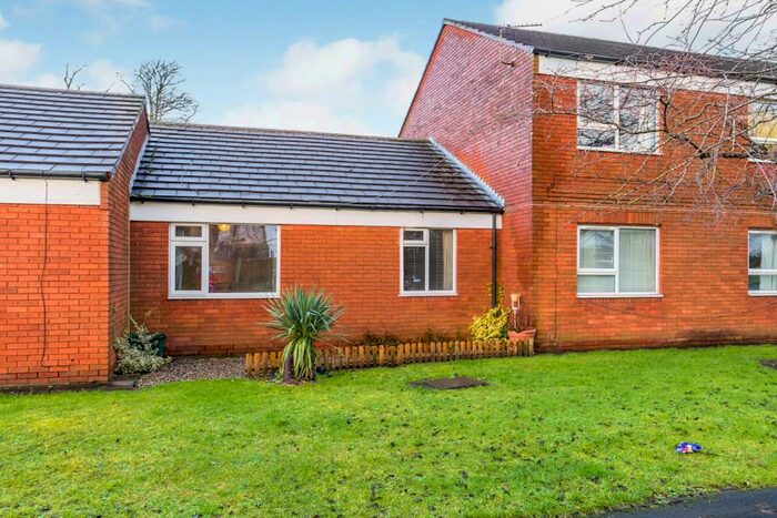 2 Bedroom Bungalow To Rent In Forrester Close, Leyland, PR25