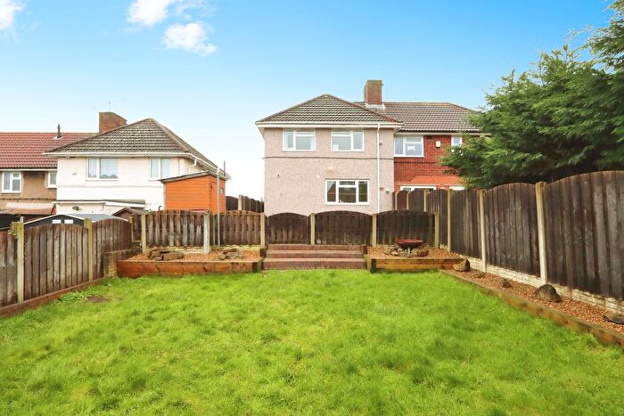 3 Bedroom Semi-Detached House For Sale In Peatfield Road, Sheffield, South Yorkshire, S21