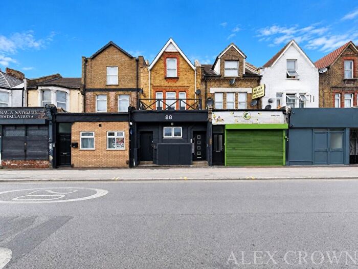 Studio To Rent In Markhouse Road, Walthamstow, E17