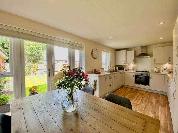 4 Bedroom Detached House For Sale In Thorn Tree Drive, Thornton, L23