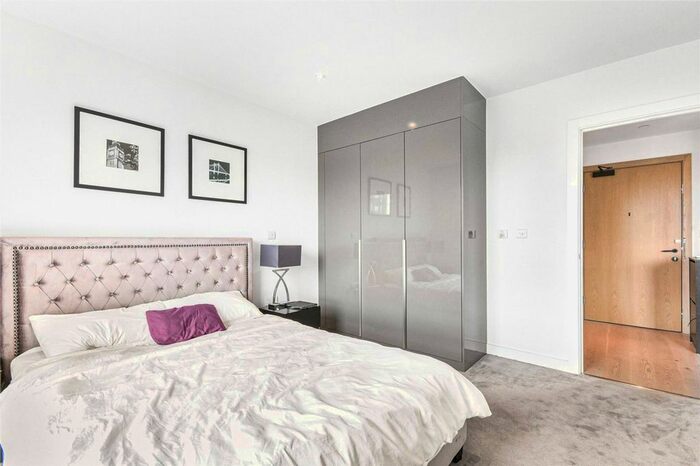 1 Bedroom Flat To Rent In Victory Place, Elephant And Castle, London, SE17