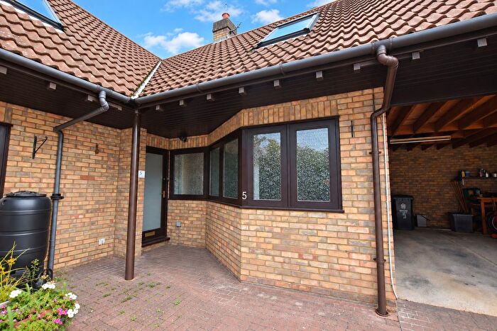 2 Bedroom Mews To Rent In College Farm Court, Fen Drayton, CB24