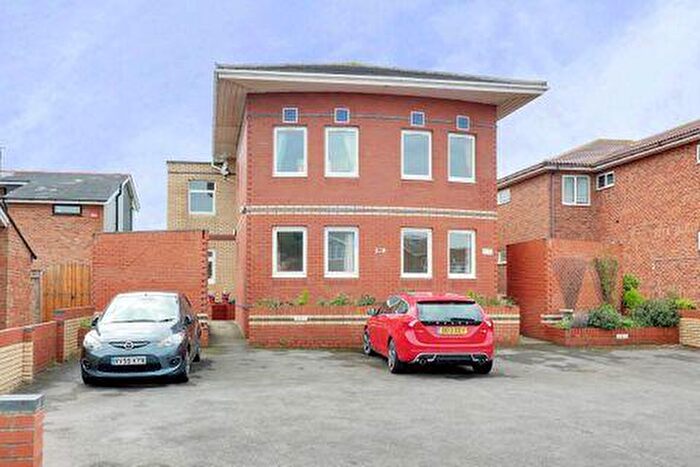 1 Bedroom Flat To Rent In Southwood Road, Hayling Island, PO11