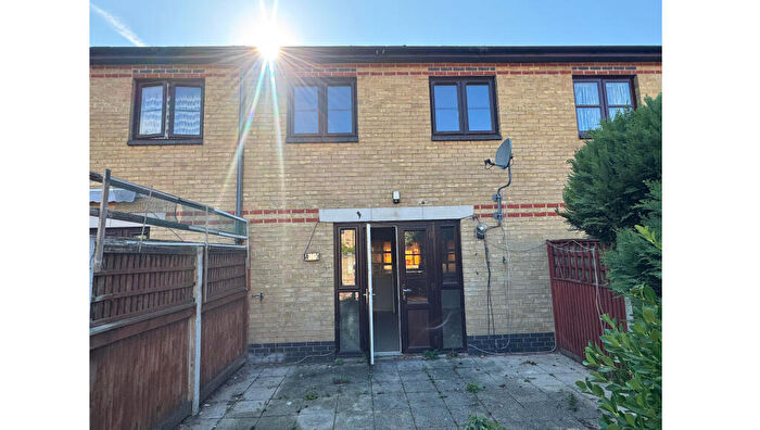 3 Bedroom Terraced House For Sale In Medway Close, Ilford, Greater London, IG1
