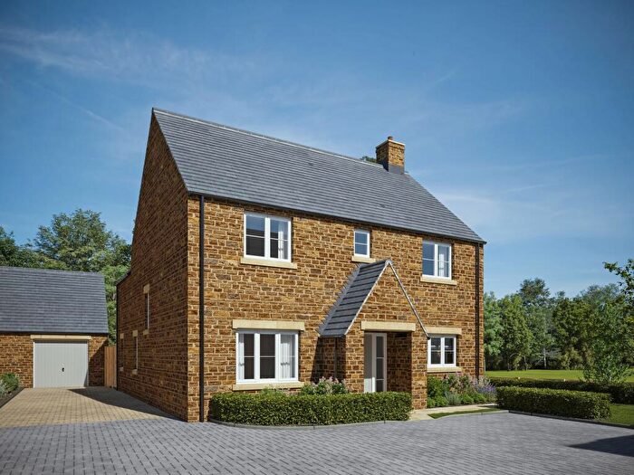 4 Bedroom Detached House For Sale In Deanfield Glade, Hook Norton, OX15