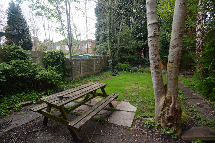 5 Bedroom Terraced House To Rent In Bed Edgeworth Drive, Fallowfield, Manchester, M14