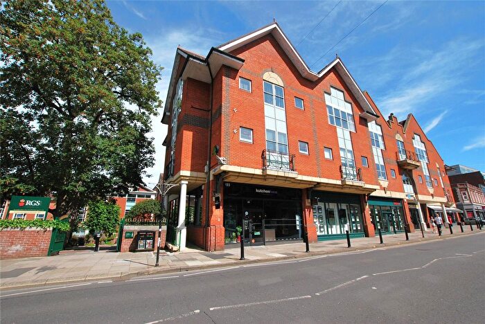 1 Bedroom Flat To Rent In The Royals, Guildford, Surrey, GU1