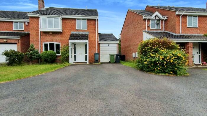 4 Bedroom Detached House To Rent In Feather Wood, Swindon, Wiltshire, SN5